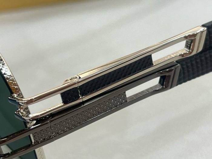 Top Quality  P*rada Glasses