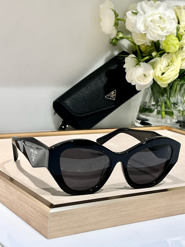 Top Quality  P*rada Glasses