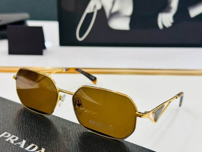 Top Quality  P*rada Glasses