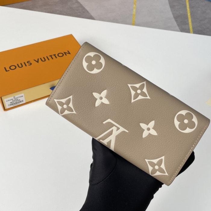 L*ouis V*uitton Top Bag19.5 x 10.5 x 2.5cm