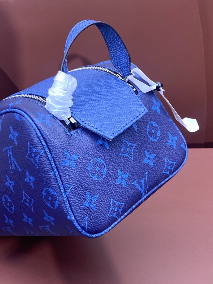 L*ouis V*uitton Top Bag28 x 15 x 16.5