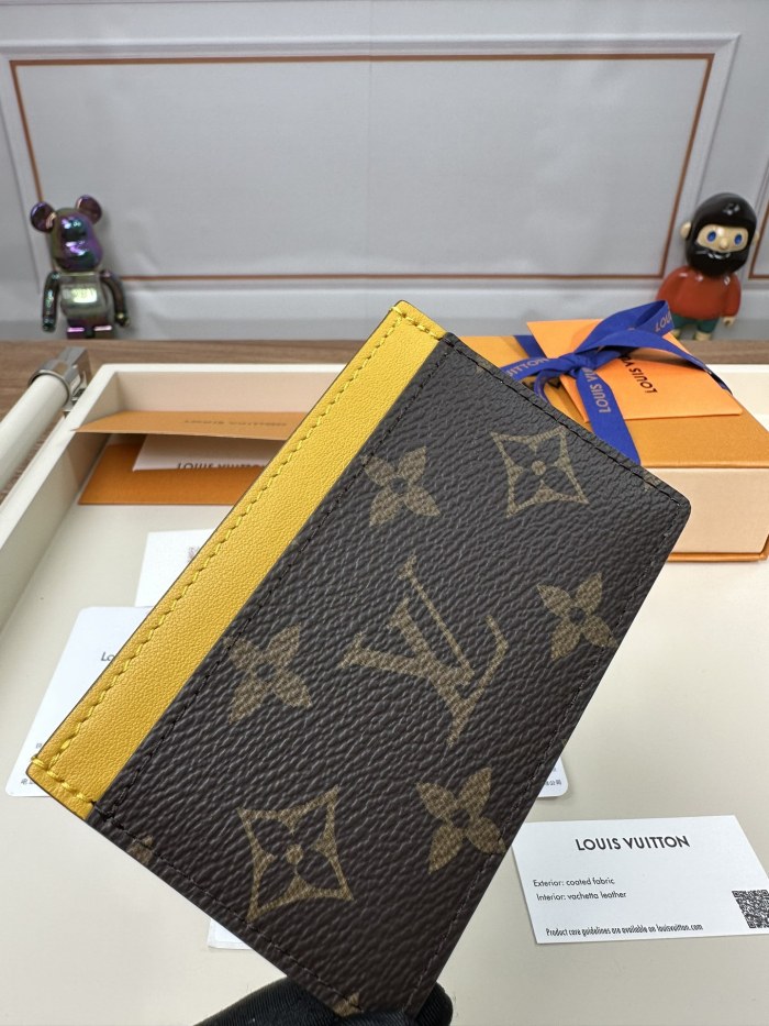 L*ouis V*uitton Top Bag 11x7x0.5cm