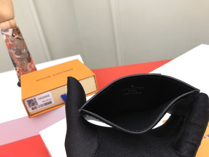 L*ouis V*uitton Top Bag11.0 x 7.0 x 0.6 cm