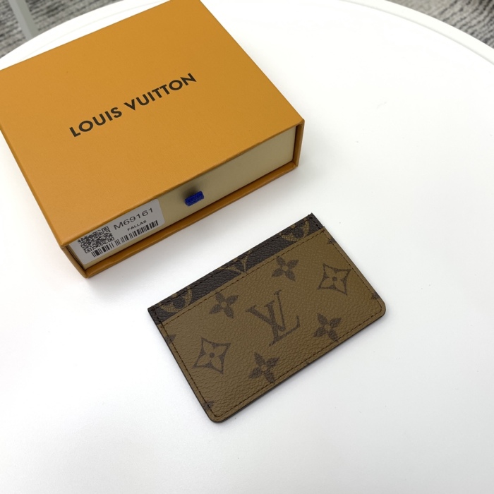 L*ouis V*uitton Top Bag11.0 x 7.0 x 0.5 cm