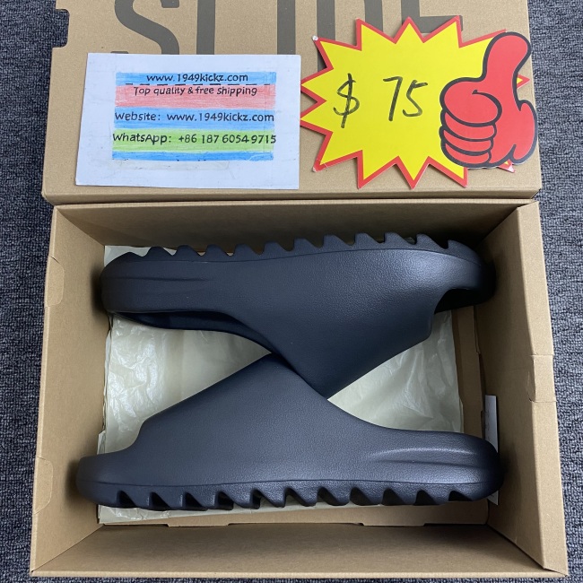 Yeezy Slide Onyx HQ6448
