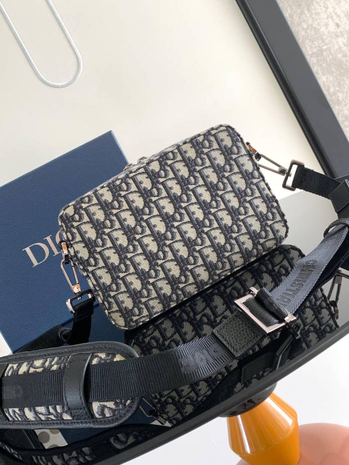 D*ior Bag Top Quality22 x 15 x 6