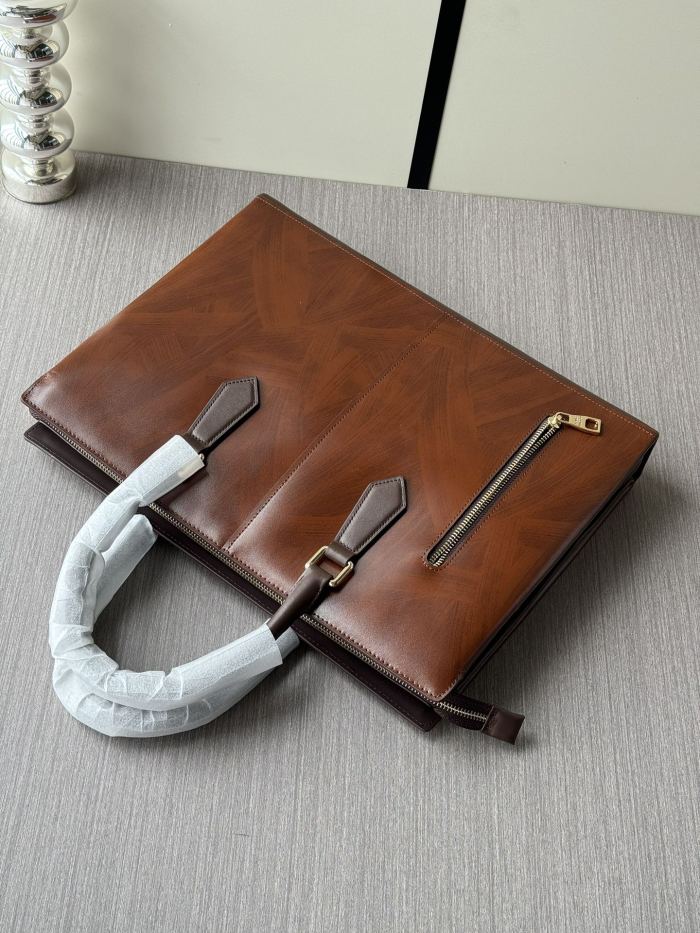 L*ouis V*uitton Top Bag 39*29*7