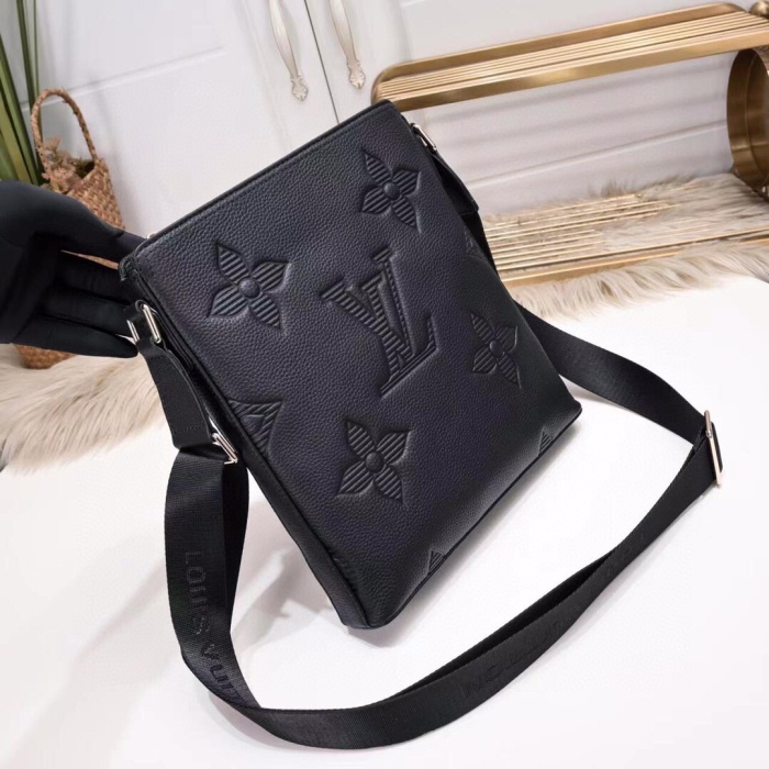 L*ouis V*uitton Top Bag 26x28x5.5cm