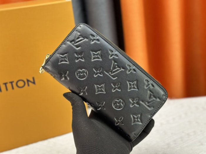 L*ouis V*uitton Top Bag 19.5 x 10.5 x 2.5