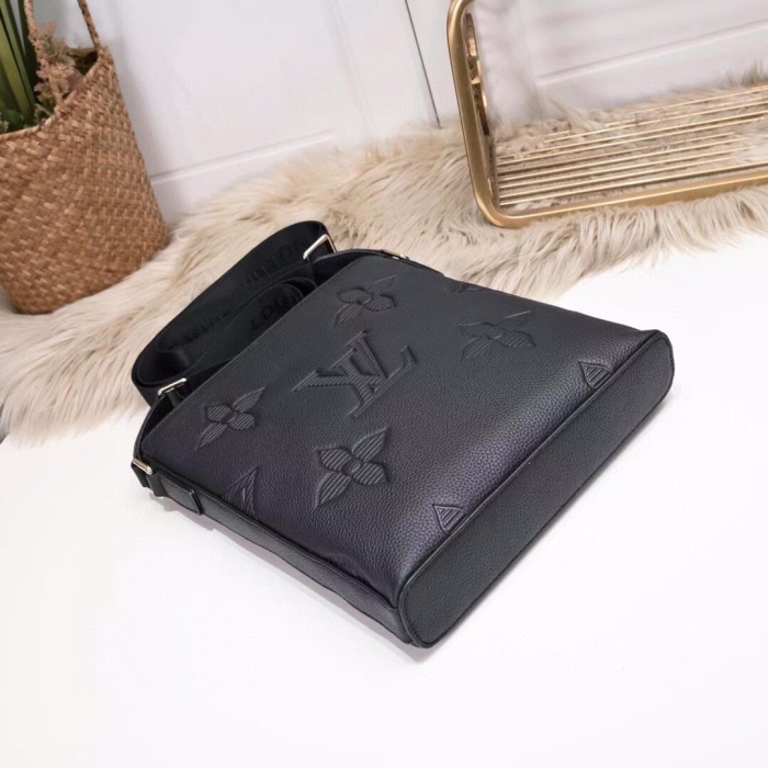 L*ouis V*uitton Top Bag 26x28x5.5cm