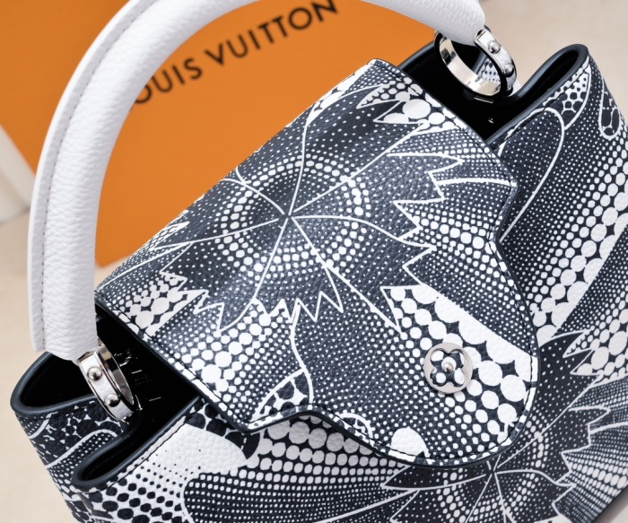 L*ouis V*uitton Top Bag 31.5 x 20 x 11