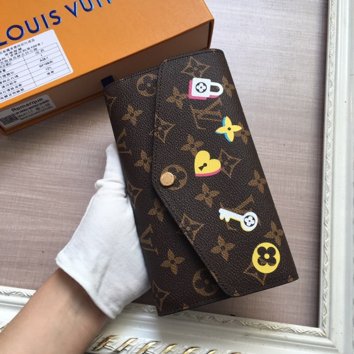 L*ouis V*uitton Top Bag 19.0x10.0x2.0cm