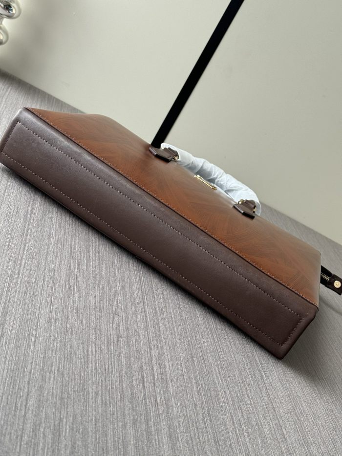 L*ouis V*uitton Top Bag 39*29*7