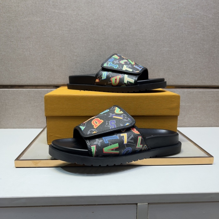 Men L*ouis V*uitton Top Quality Sandals006