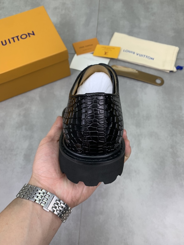 Men L*ouis V*uitton Top Quality loafers008