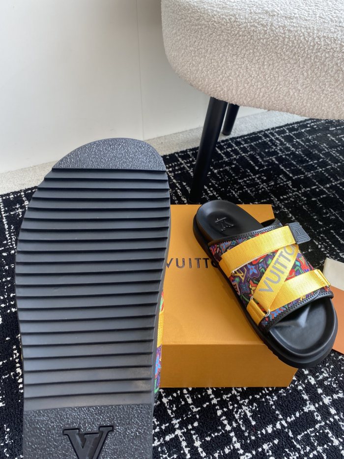 Men L*ouis V*uitton Top Quality Sandals020