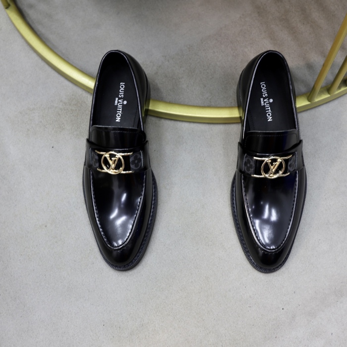 Men L*ouis V*uitton Top Quality loafers011