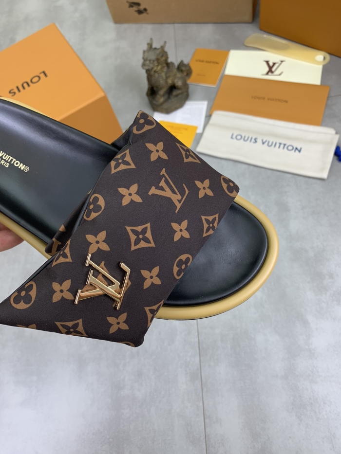Men L*ouis V*uitton Top Quality Sandals005