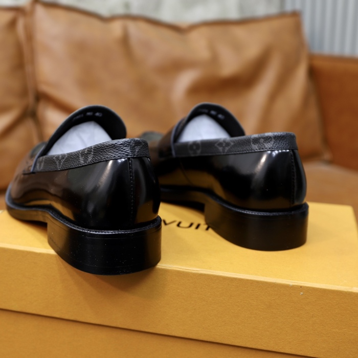 Men L*ouis V*uitton Top Quality loafers017
