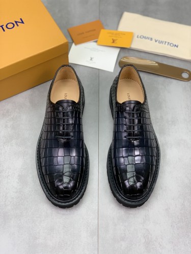 Men L*ouis V*uitton Top Quality loafers008