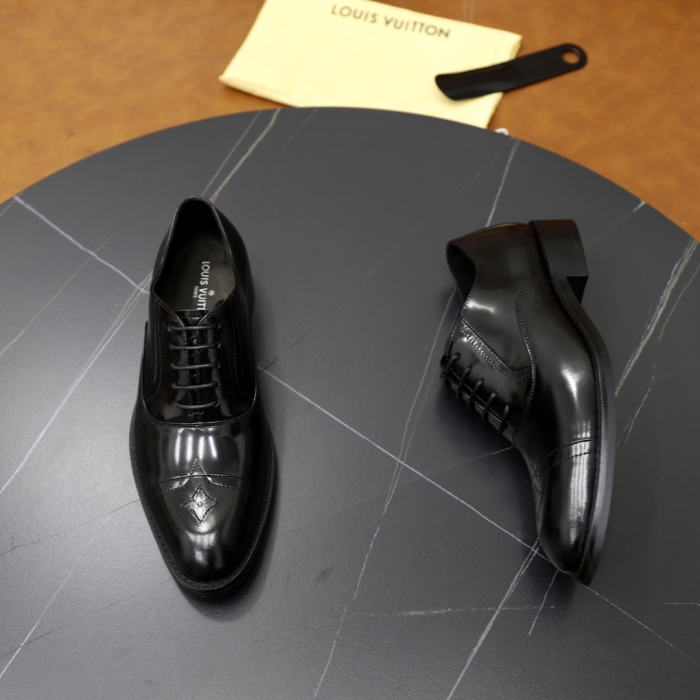 Men L*ouis V*uitton Top Quality loafers005