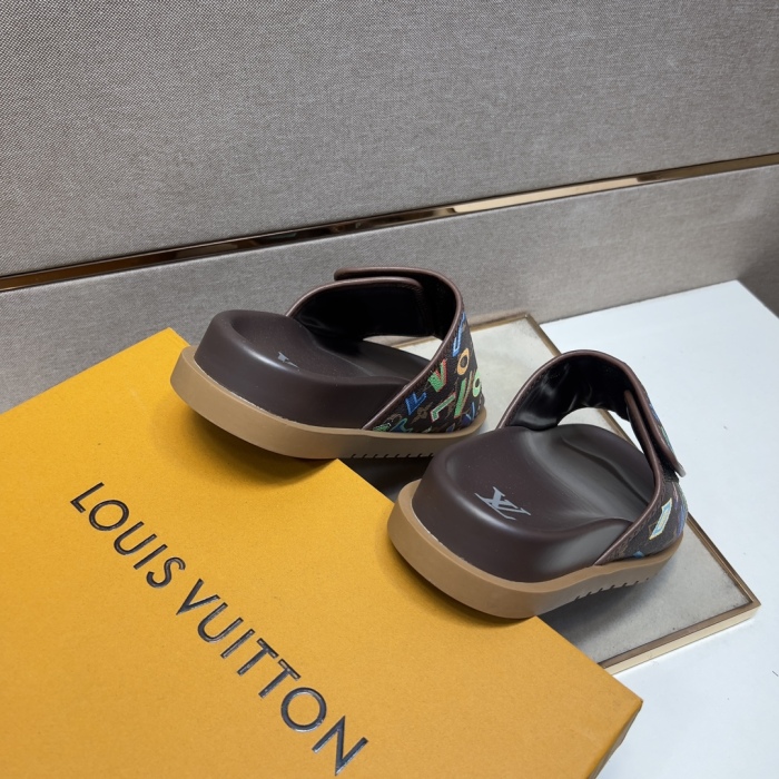 Men L*ouis V*uitton Top Quality Sandals004