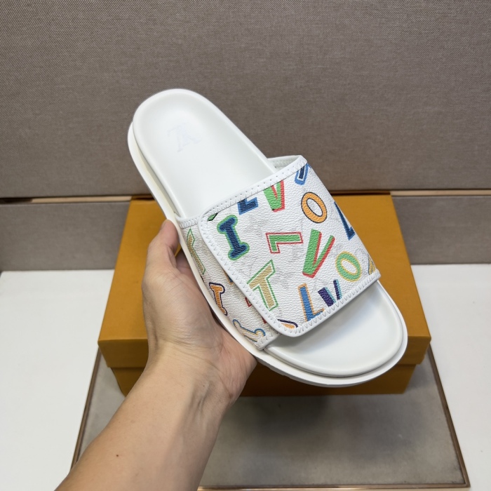 Men L*ouis V*uitton Top Quality Sandals005