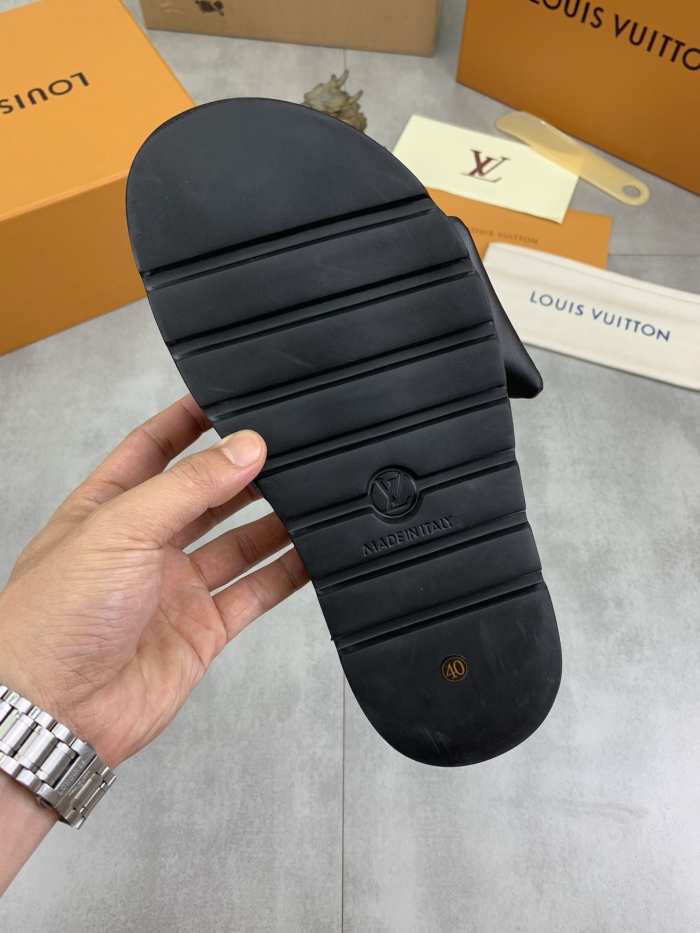 Men L*ouis V*uitton Top Quality Sandals010