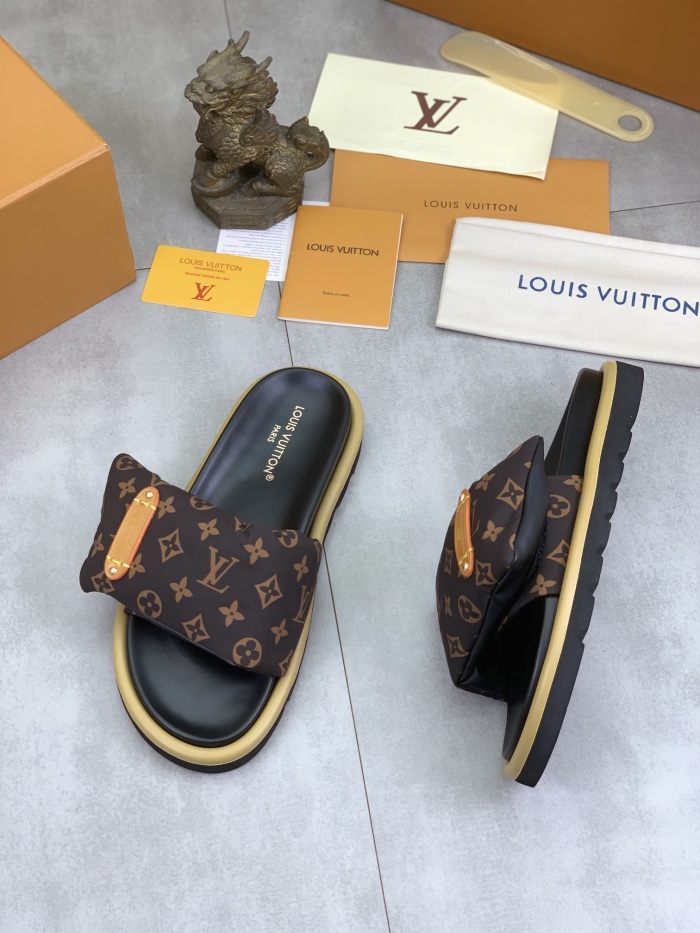 Men L*ouis V*uitton Top Quality Sandals006