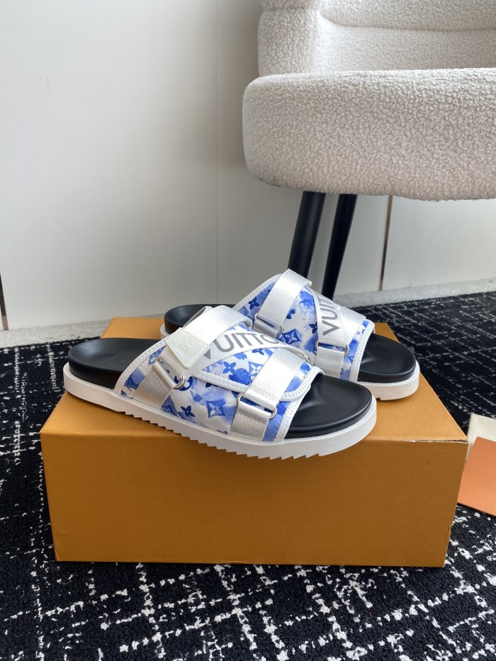 Men L*ouis V*uitton Top Quality Sandals003