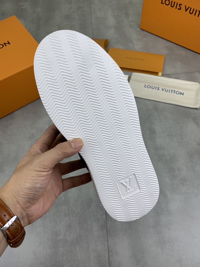 Men L*ouis V*uitton Top Quality sneaker010