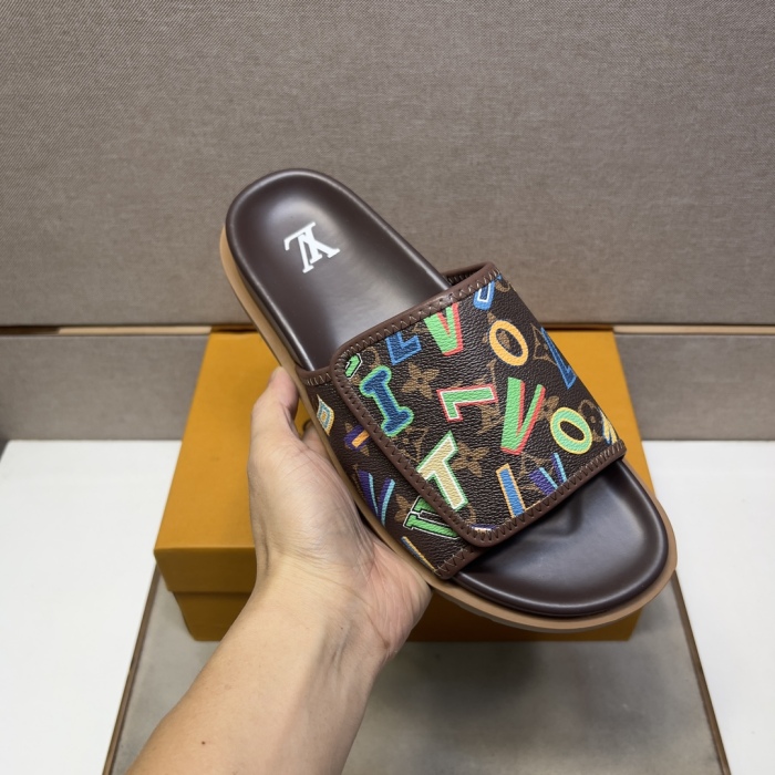 Men L*ouis V*uitton Top Quality Sandals004
