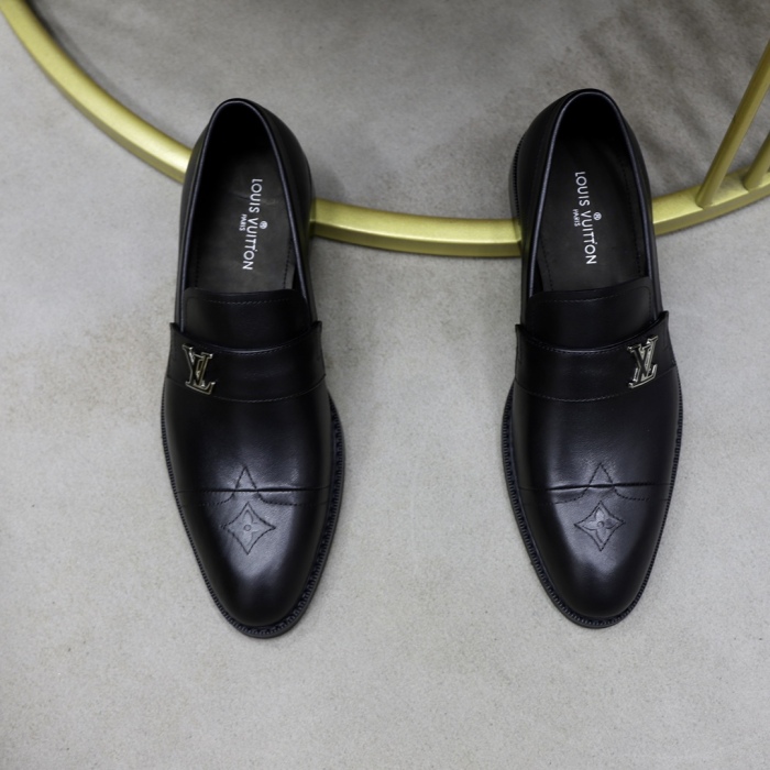 Men L*ouis V*uitton Top Quality loafers003
