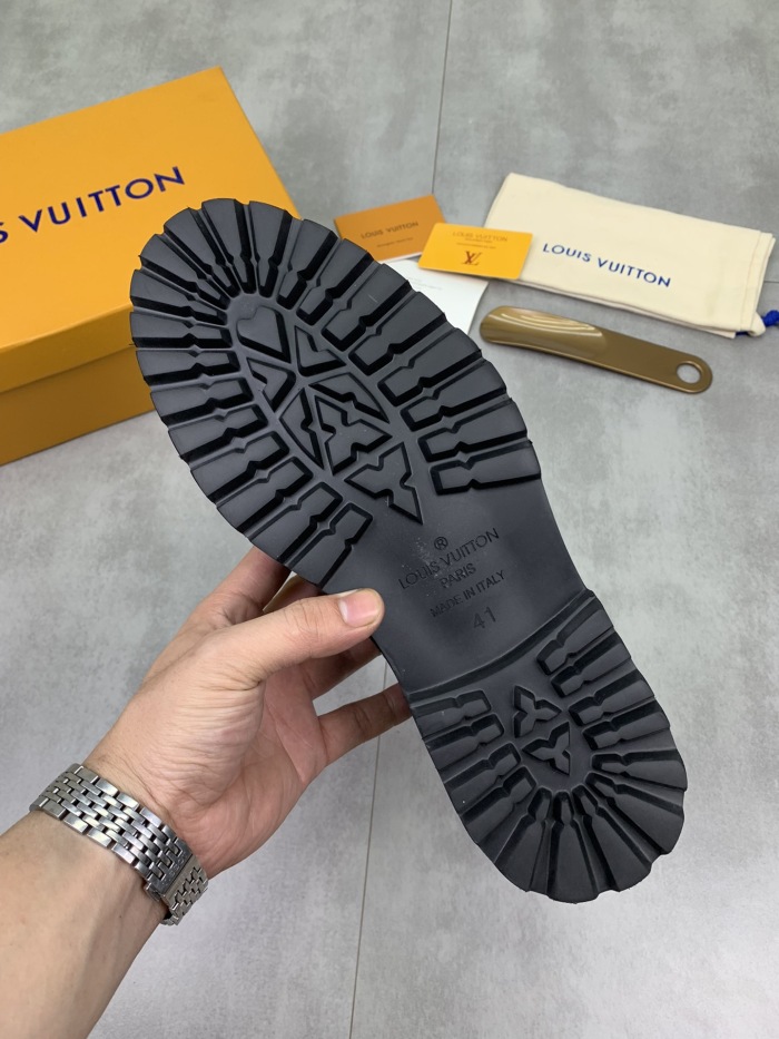 Men L*ouis V*uitton Top Quality loafers008