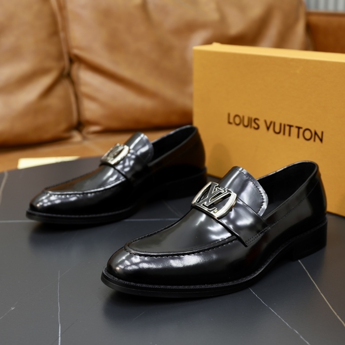 Men L*ouis V*uitton Top Quality loafers013