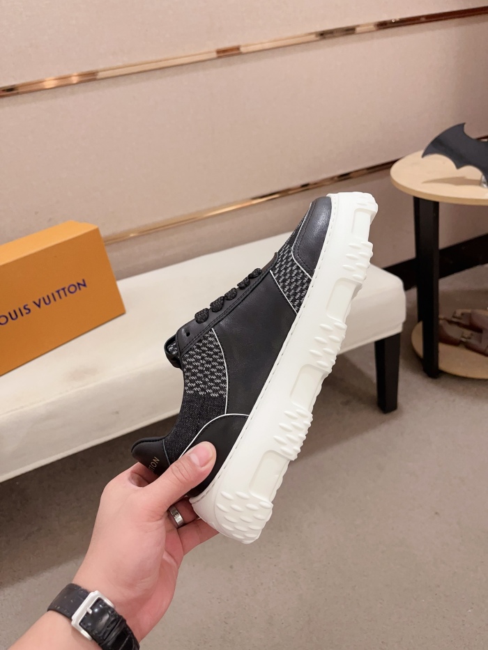 Men L*ouis V*uitton Top Quality  sneaker014