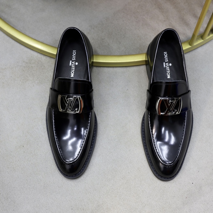 Men L*ouis V*uitton Top Quality loafers013