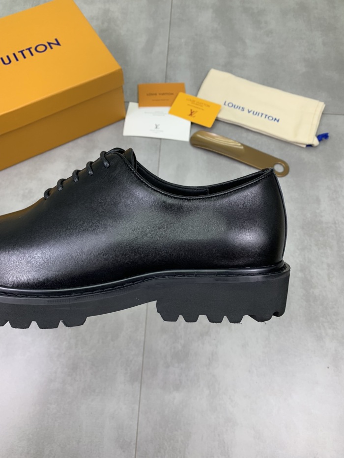 Men L*ouis V*uitton Top Quality loafers005
