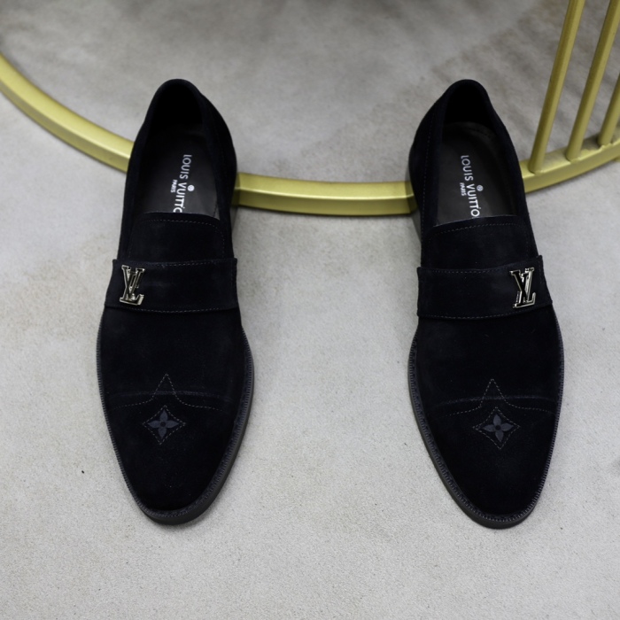 Men L*ouis V*uitton Top Quality loafers011