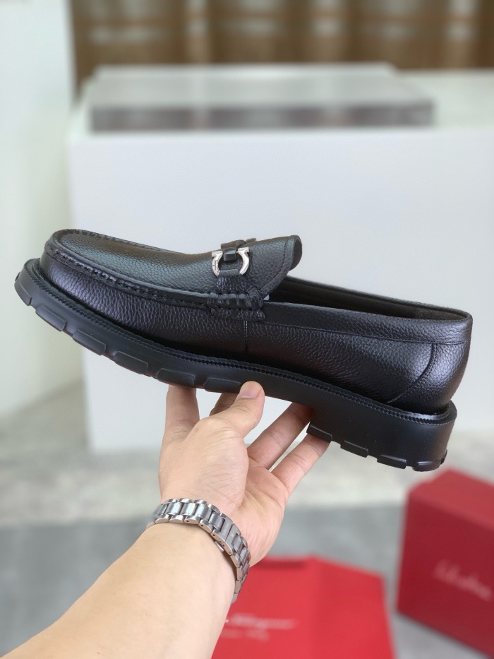 Men L*ouis V*uitton Top Quality loafers003