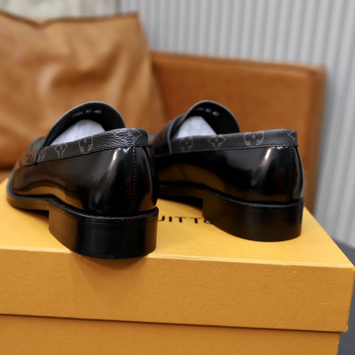 Men L*ouis V*uitton Top Quality loafers002