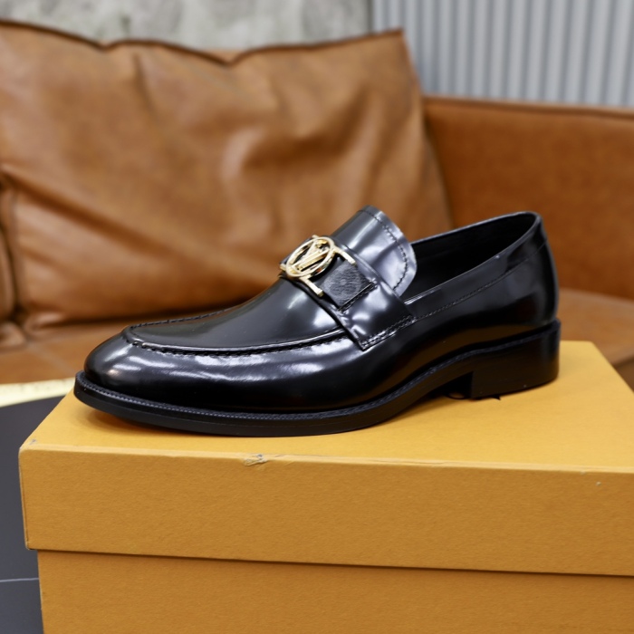 Men L*ouis V*uitton Top Quality loafers011