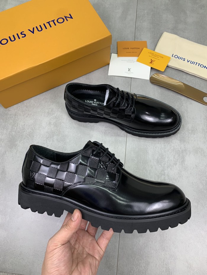 Men L*ouis V*uitton Top Quality loafers010