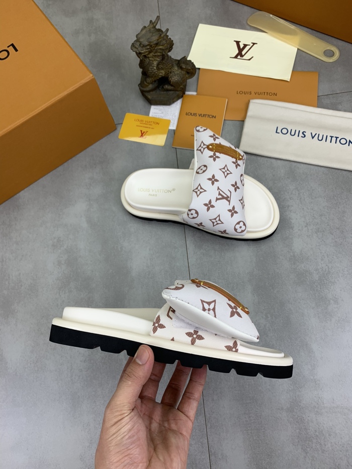 Men L*ouis V*uitton Top Quality Sandals012