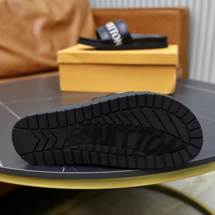 Men L*ouis V*uitton Top Quality Sandals012