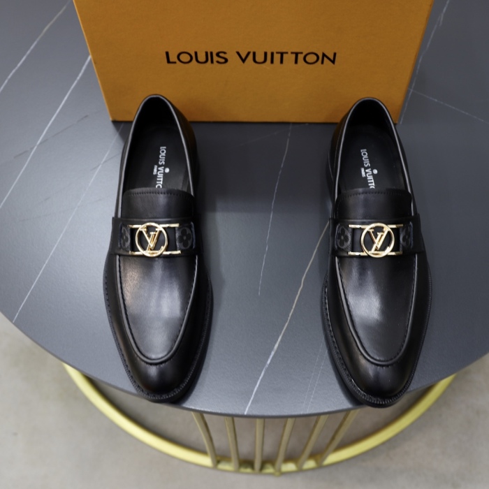 Men L*ouis V*uitton Top Quality loafers012