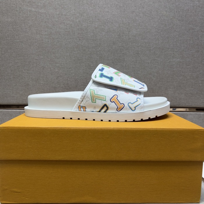 Men L*ouis V*uitton Top Quality Sandals005