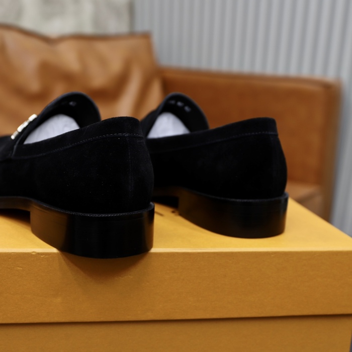 Men L*ouis V*uitton Top Quality loafers011