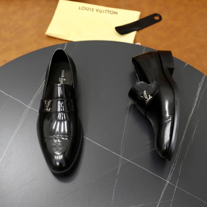 Men L*ouis V*uitton Top Quality loafers004