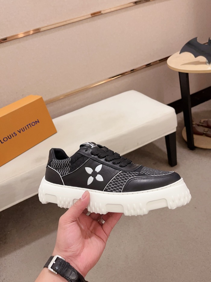 Men L*ouis V*uitton Top Quality  sneaker014